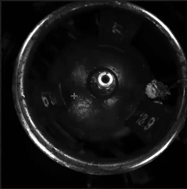 A hard to read case: The cylinder is old and grimy